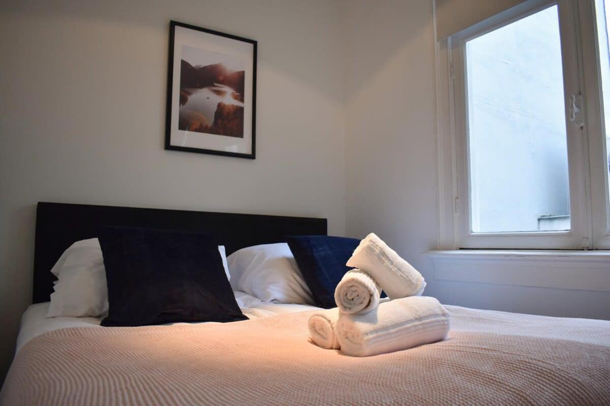 Rembrandtplein House A Bed & Breakfast Amsterdam Exterior photo